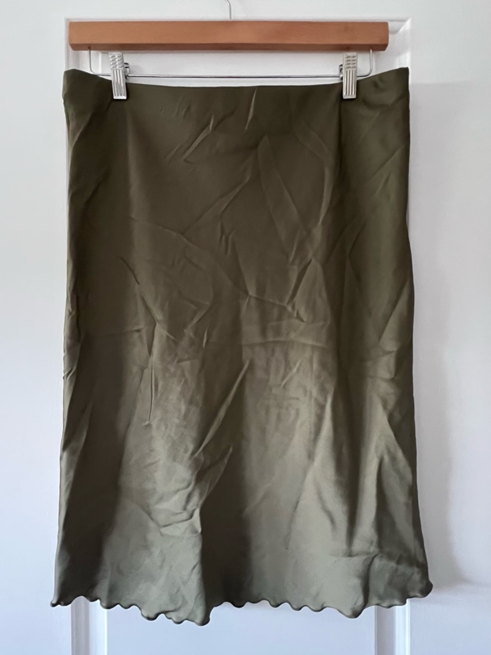 H&M Olive Green Slip Skirt - Picture 2 of 3